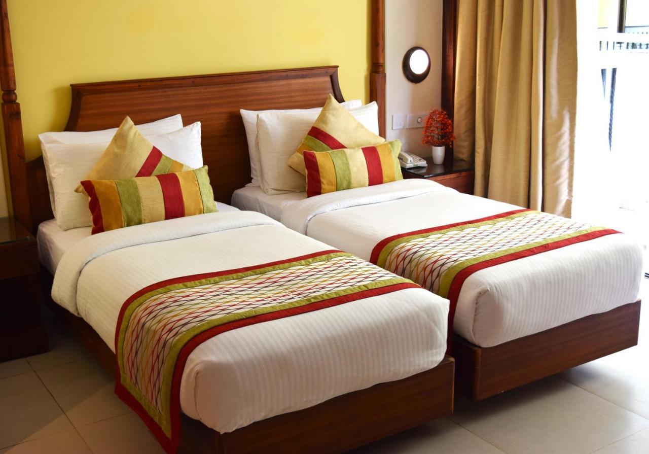 Sea Breeze Max Resort & Spa Madgaon Bagian luar foto