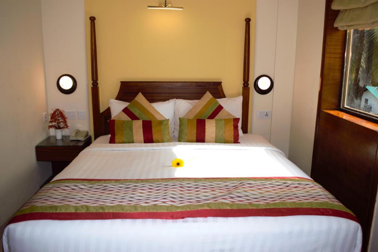 Sea Breeze Max Resort & Spa Madgaon Bagian luar foto
