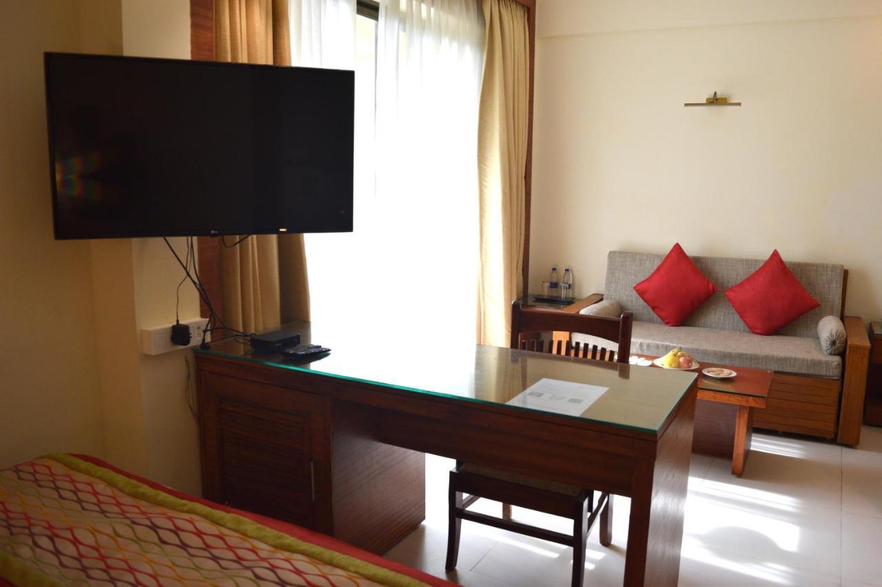 Sea Breeze Max Resort & Spa Madgaon Bagian luar foto