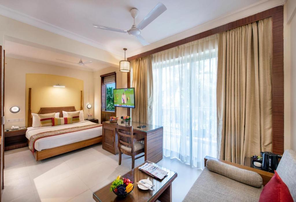 Sea Breeze Max Resort & Spa Madgaon Bagian luar foto