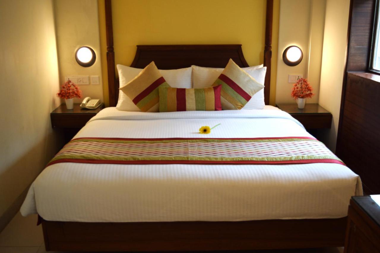 Sea Breeze Max Resort & Spa Madgaon Bagian luar foto