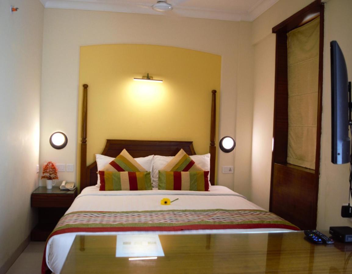 Sea Breeze Max Resort & Spa Madgaon Bagian luar foto