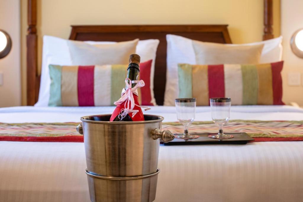 Sea Breeze Max Resort & Spa Madgaon Bagian luar foto